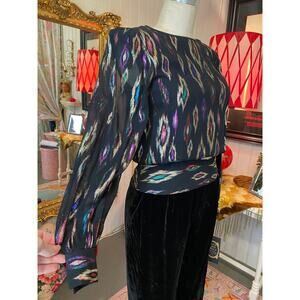 vintage 1980s metallic rainbow blouse fitted waist puff shoulders eyelash small